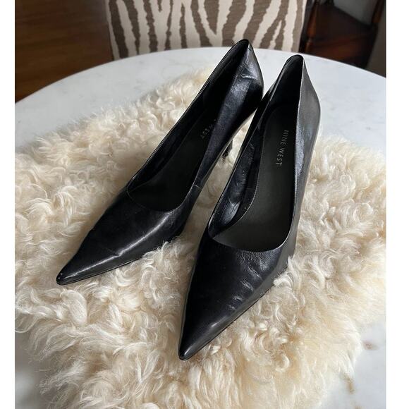 Nine West Pointed Black Leather Heels - Picture 1 of 9